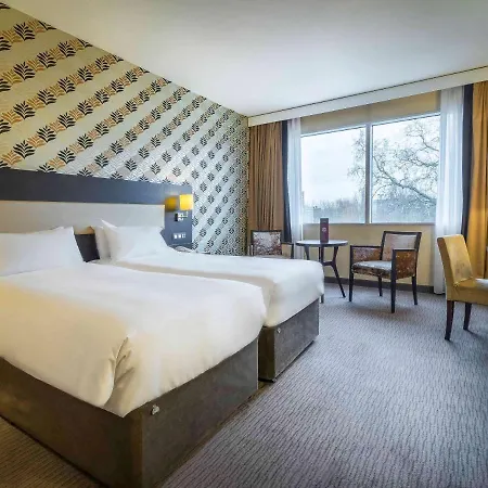 Mercure South