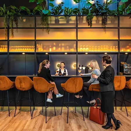 Mercure South