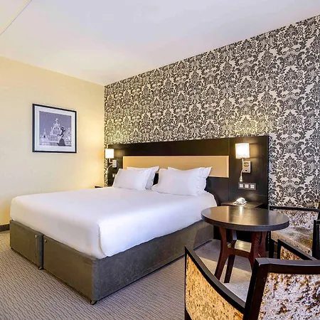 Mercure South Hotel
