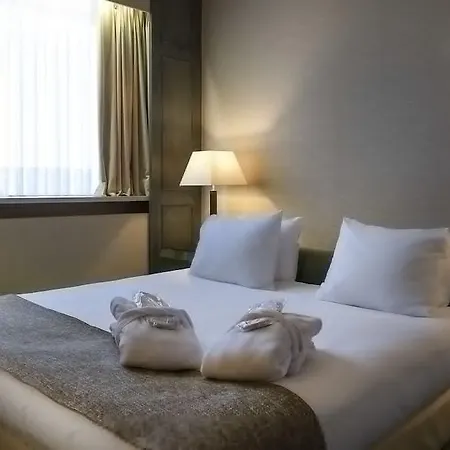 Mercure South